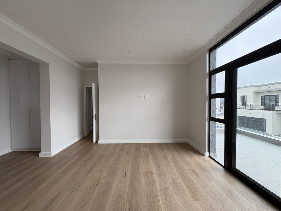 4 Bedroom Property for Sale in Sandown Western Cape